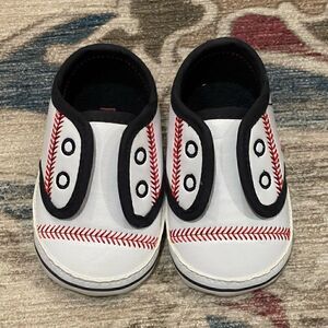 NWOT Rising Star Infant Baby Baseball Walker Shoes 3-6 months